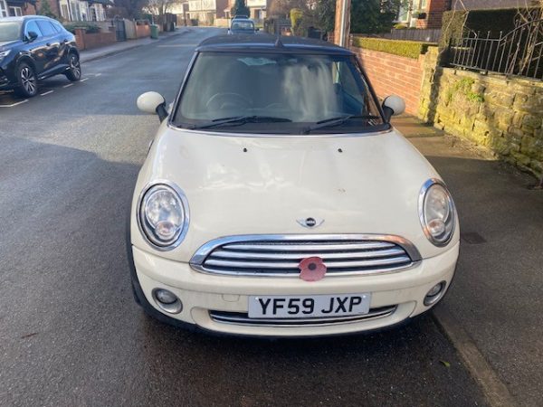 Mini Cooper Cabriolet - 2009 59 Plate - Image 2